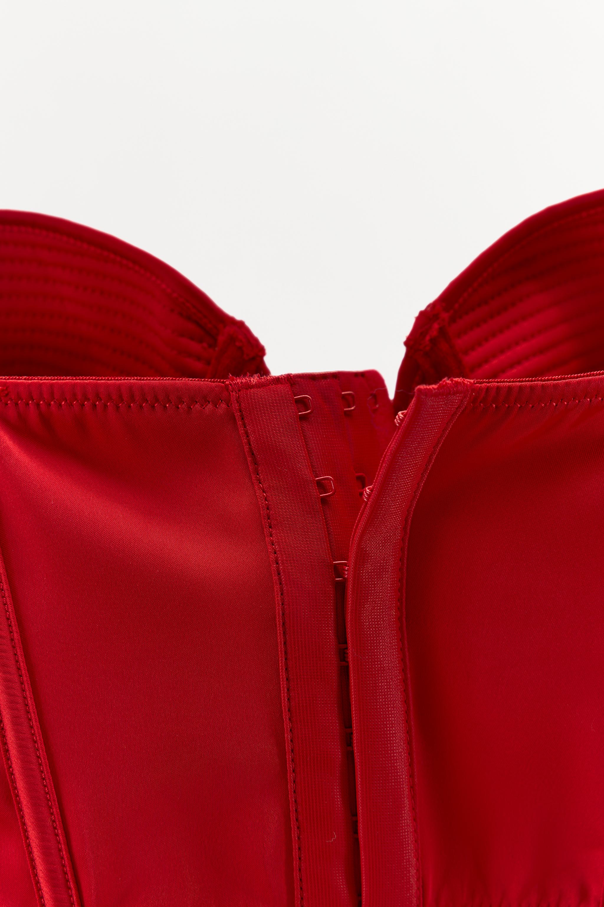 TOP CORSET À ARMATURES ET COUTURES ÉDITION LIMITÉE